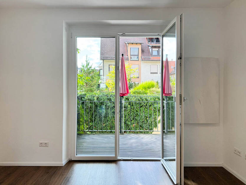 BITTE ZUERST LESEN - DANN KLICKEN!! Ulm-City TOP kernsanierte 3-Zi.-Wohnung im 1. OG mit Balkon