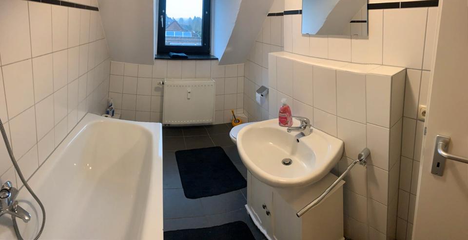 Dachgeschoßwohnung Roetgen - 2.5 Zimmer, 52 m&sup2;, 460&euro; | Angebot:26441284