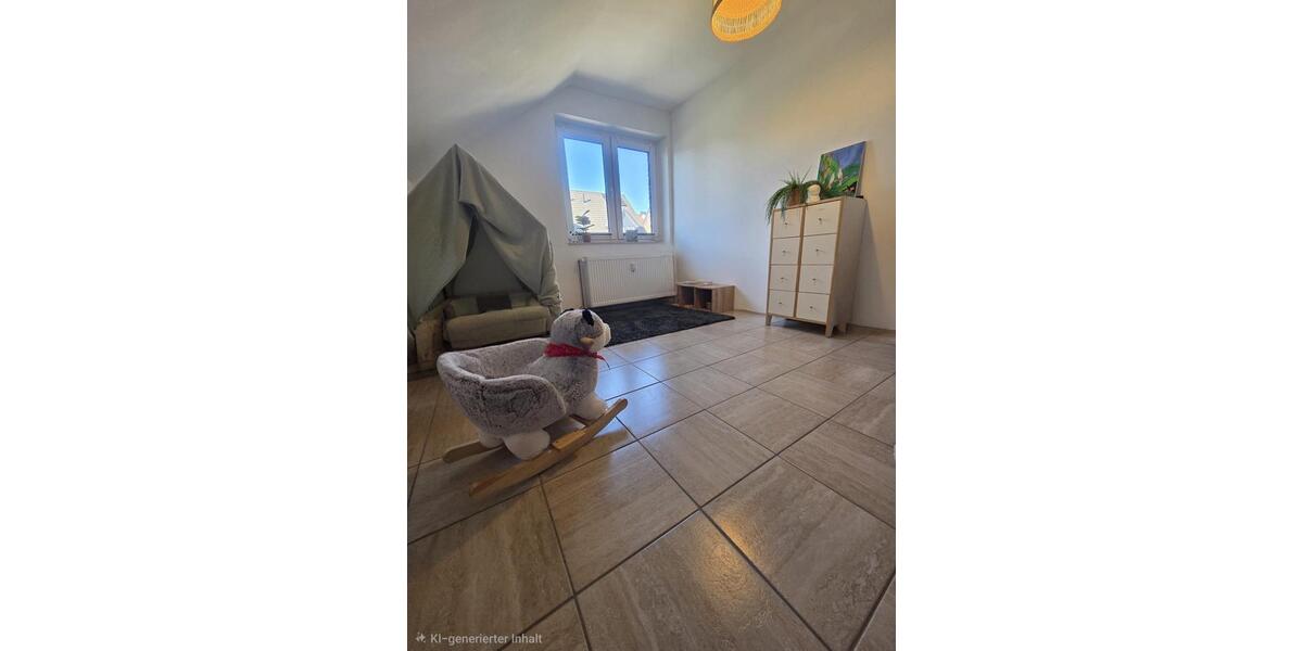 Dachgeschoßwohnung Lotte - 4 Zimmer, 106 m&sup2;, 1.260&euro; | Angebot:26286333