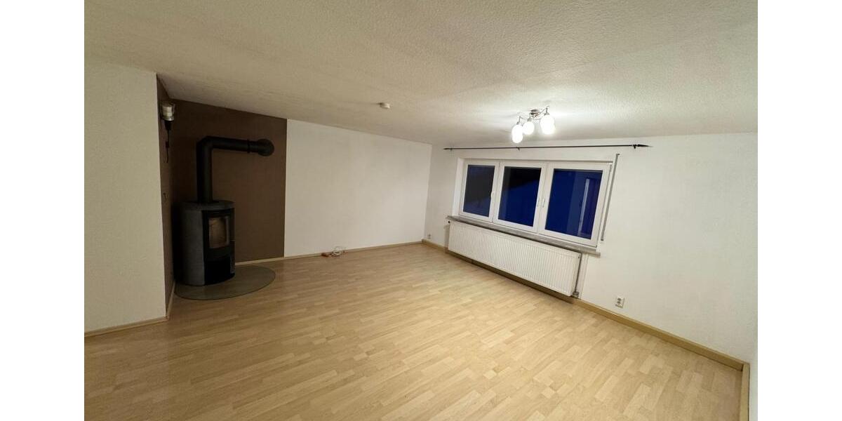 Etagenwohnung Coburg - 5 Zimmer, 115 m&sup2;, 800&euro; | Angebot:24398157