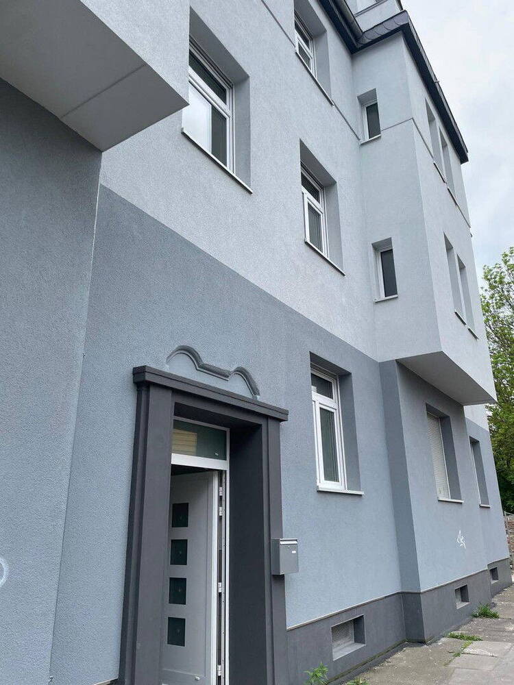 Schöne, helle 4-Zimmer-Wohnung mit Balkon in Magdeburg - 122 m²