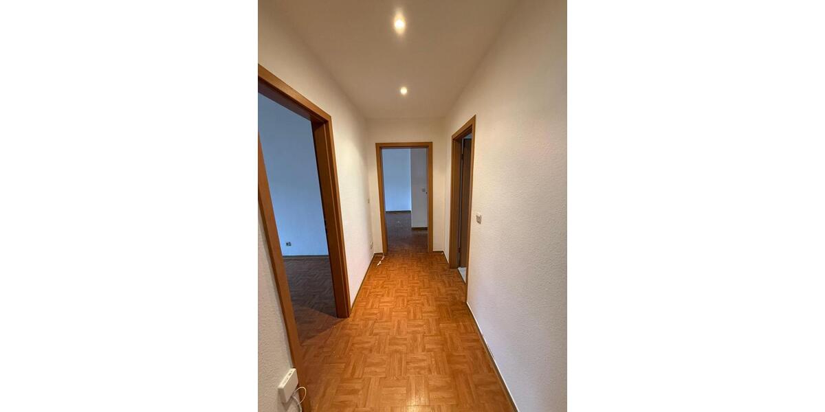 Etagenwohnung Bad Salzungen - 3 Zimmer, 61 m&sup2;, 490&euro; | Angebot:25903546