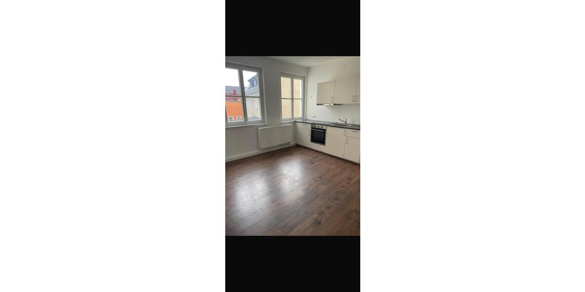 Etagenwohnung Augsburg Oberhausen - 2 Zimmer, 64 m&sup2;, 1.300&euro; | Angebot:26603784