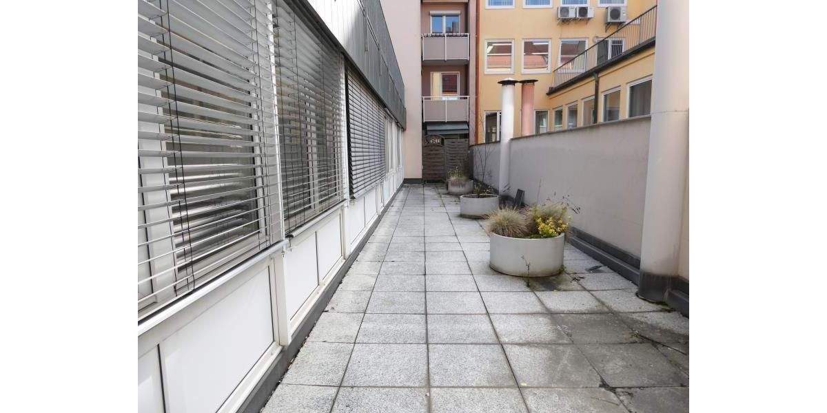 Gewerbeobjekt Nürnberg Lorenz - 8 Zimmer, 182 m&sup2;, 2.002&euro; | Angebot:25775667