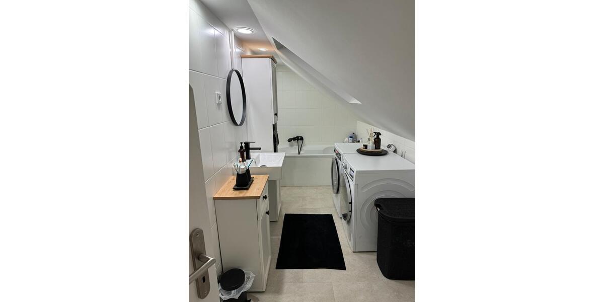 Dachgeschoßwohnung Werdohl - 4 Zimmer, 82 m&sup2;, 850&euro; | Angebot:24619356