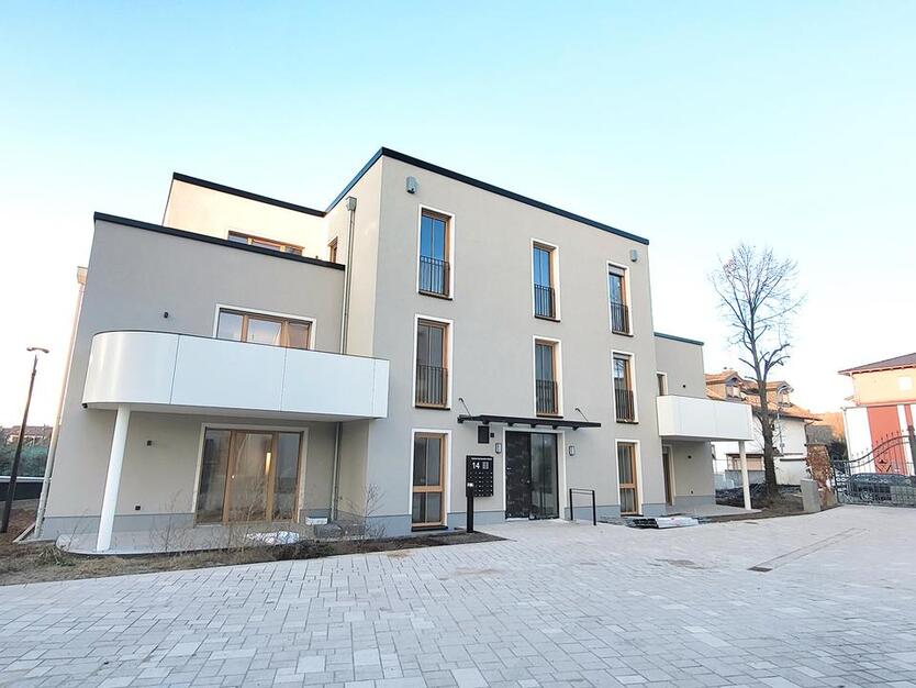 Großzügiger Wohntraum für Singles oder Pärchen! zimmer