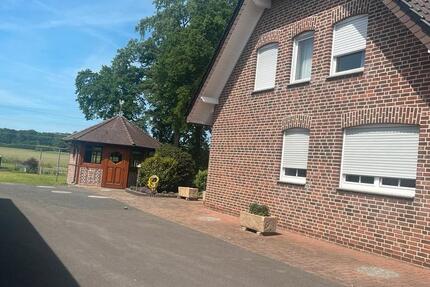 Haus Gronau (Westfahlen) - 3 Zimmer, 200 m&sup2;, 1.400&euro; | Angebot:26698129