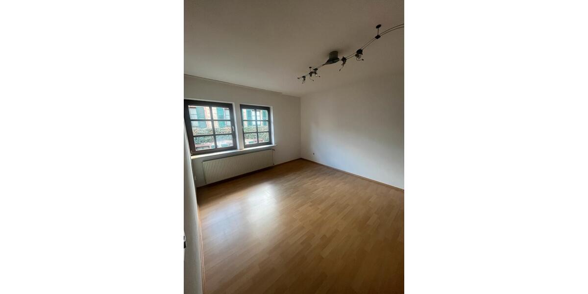 Etagenwohnung Maikammer - 2.5 Zimmer, 74 m&sup2;, 630&euro; | Angebot:25991248