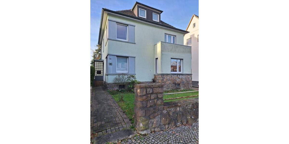 Erdgeschosswohnung mit Dielenboden und Garten 2 zimmer