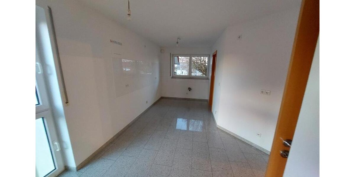 Erdgeschoßwohnung Mittelbiberach - 3 Zimmer, 100 m&sup2;, 1.500&euro; | Angebot:24238491