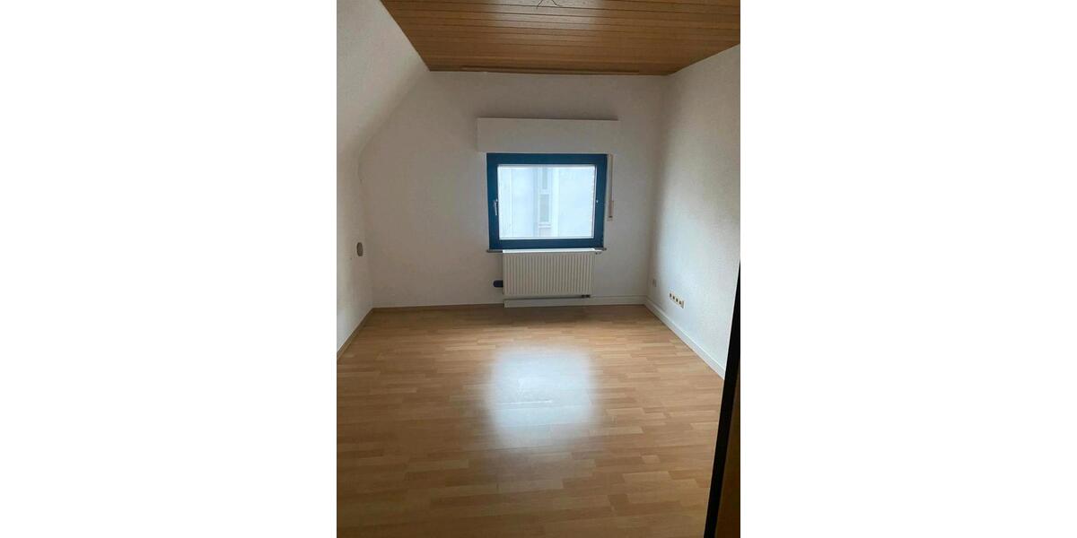 Maisonettenwohnung Hürth - 4 Zimmer, 120 m&sup2;, 1.700&euro; | Angebot:24606643
