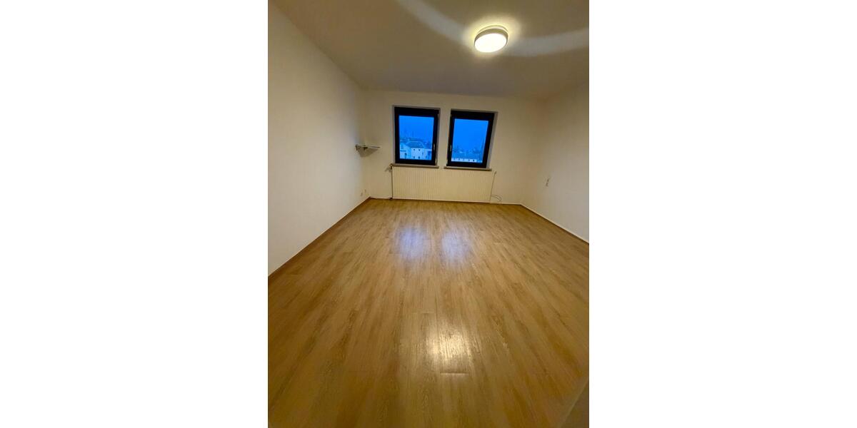 Etagenwohnung Pfarrkirchen - 4 Zimmer, 100 m&sup2;, 1.350&euro; | Angebot:25524336