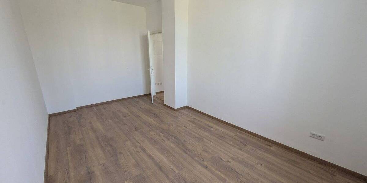 Etagenwohnung Chemnitz Sonnenberg - 3 Zimmer, 65 m&sup2;, 423&euro; | Angebot:26758907