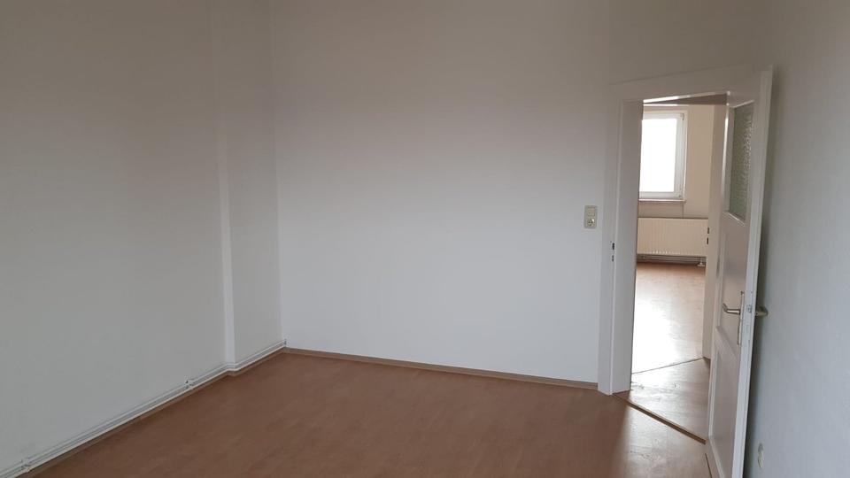 Etagenwohnung Nordhausen - 3 Zimmer, 73 m&sup2;, 380&euro; | Angebot:24523919