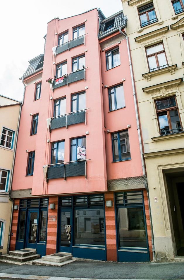 2-Raum Wohnung im sanierten Altbau im Zentrum zimmer