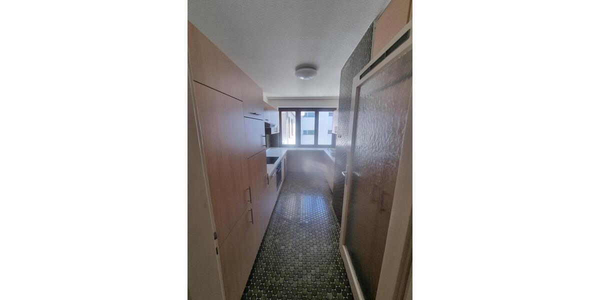 3 Zimmerwohnung auch als WG Wohnung geeignet in Reutlingen 3 zimmer