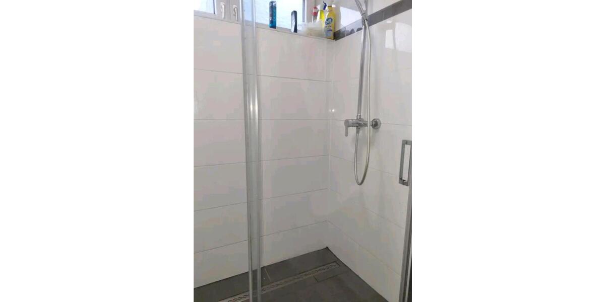 Zimmer zur Kurzzeitmiete Nähe Hannover Flughafen 1 Room to rent 1 zimmer