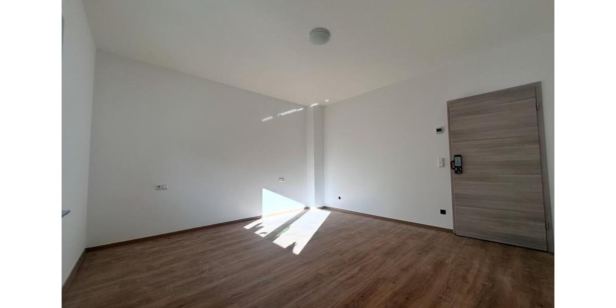 Erdgeschoßwohnung Cleebronn - 3 Zimmer, 116 m&sup2;, 1.300&euro; | Angebot:25985918