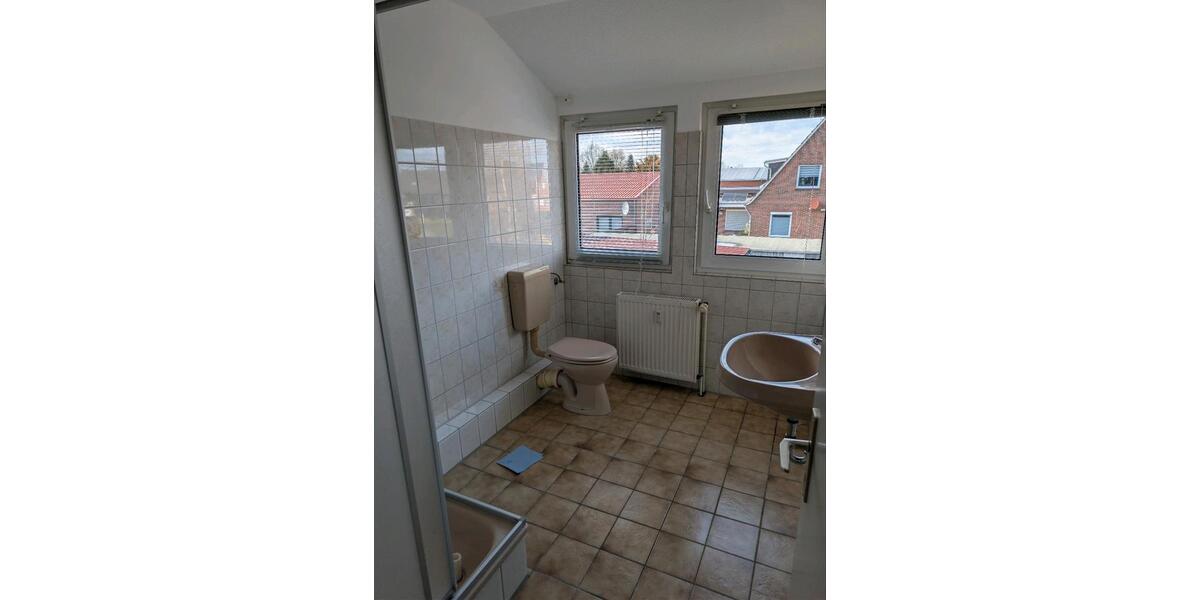 Dachgeschoßwohnung Wiesmoor - 2 Zimmer, 80 m&sup2;, 550&euro; | Angebot:25924021