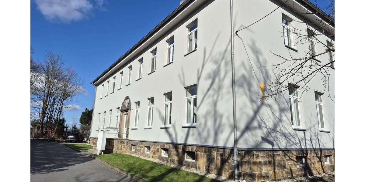 Etagenwohnung Arnsdorf - 1 Zimmer, 32 m&sup2;, 260&euro; | Angebot:25997701