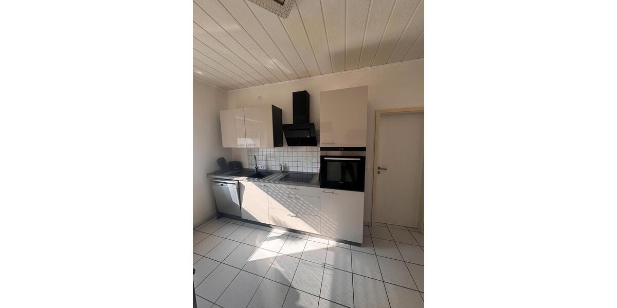 Wohnen auf Zeit Bruchköbel - 4 Zimmer, 110 m&sup2;, 1.550&euro; | Angebot:26355219