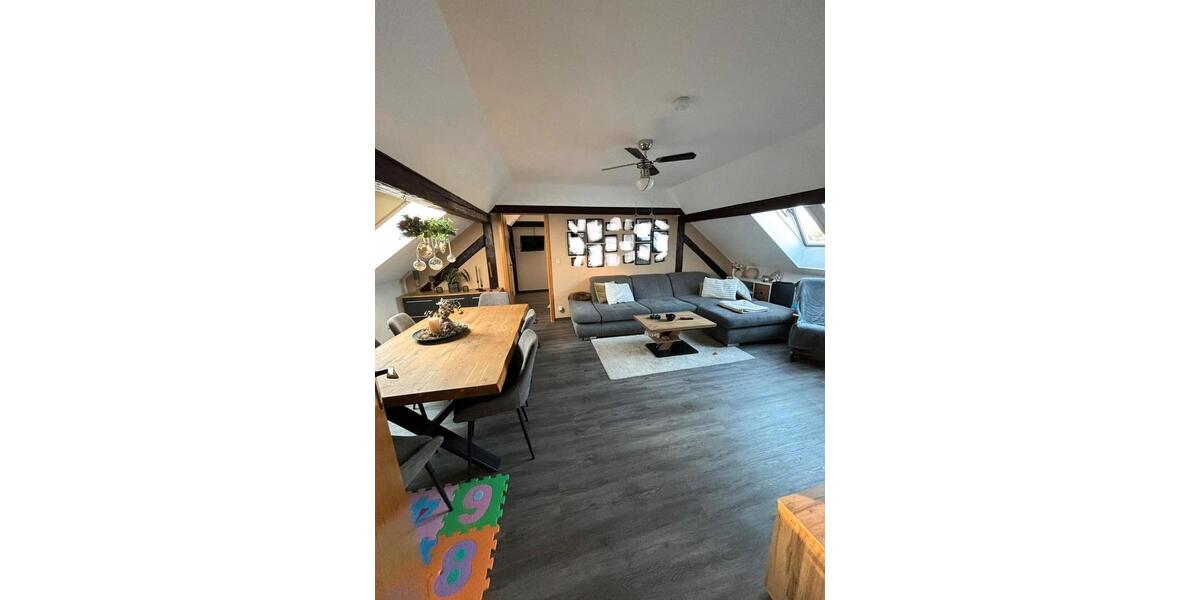 Dachgeschoßwohnung Erxleben - 3 Zimmer, 93 m&sup2;, 995&euro; | Angebot:25025818