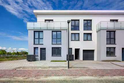 Haus Sarstedt - 6 Zimmer, 188 m&sup2;, 1.990&euro; | Angebot:24219437