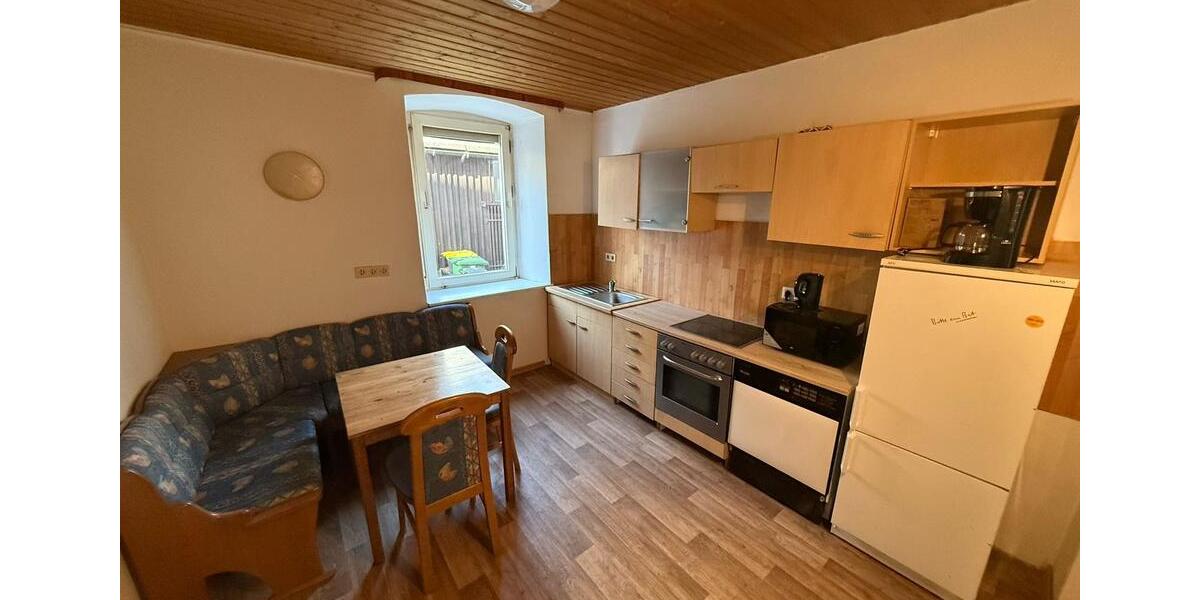 Wohnen auf Zeit Wunsiedel - 10 Zimmer, 85 m&sup2;, 20&euro; | Angebot:23569879