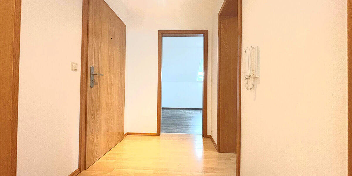 Etagenwohnung Ruhstorf - 2 Zimmer, 66 m&sup2;, 560&euro; | Angebot:26154052
