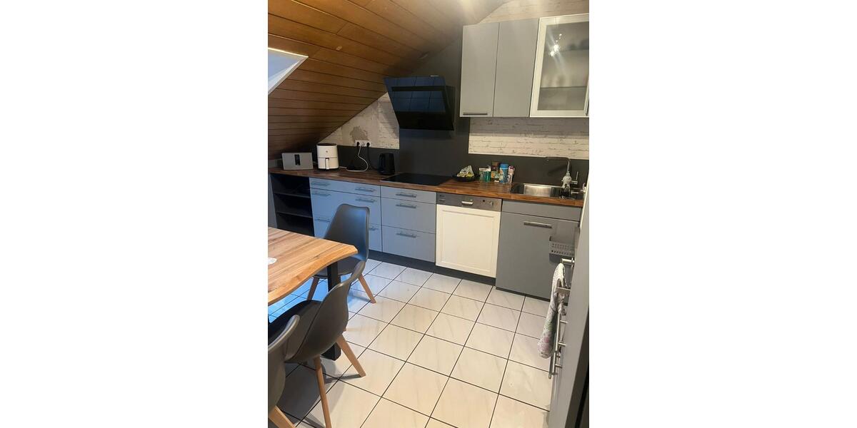 Dachgeschoßwohnung Remchingen - 3 Zimmer, 90 m&sup2;, 700&euro; | Angebot:24876904