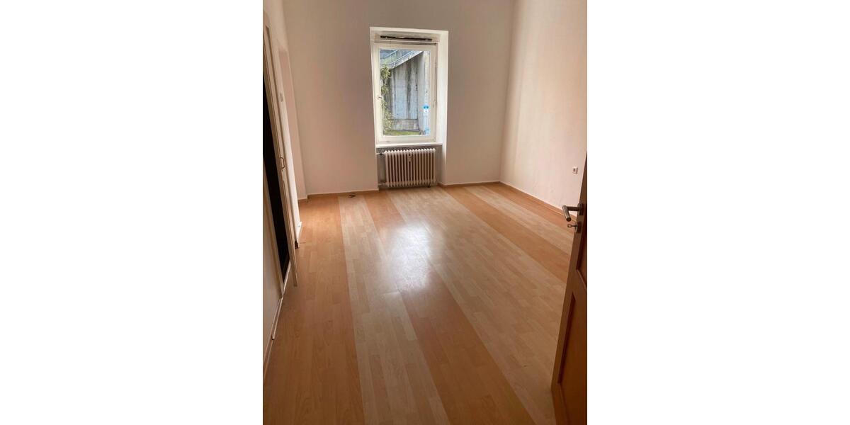 Etagenwohnung Idar-Oberstein Oberstein - 5 Zimmer, 120 m&sup2;, 1.100&euro; | Angebot:26123463