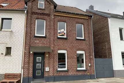 Haus Heinsberg - 7 Zimmer, 165 m&sup2;, 800&euro; | Angebot:26164095