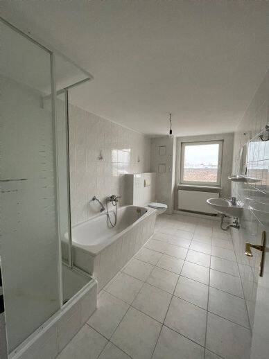 Etagenwohnung Brandenburg an der Havel Neustadt - 2 Zimmer, 94 m&sup2;, 855&euro; | Angebot:25727158