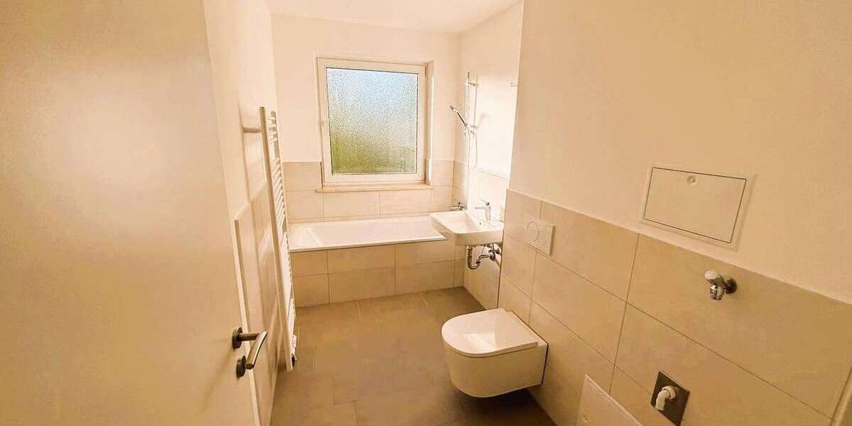 Etagenwohnung Fürstenfeldbruck Neu-Lindach - 3 Zimmer, 82 m&sup2;, 1.300&euro; | Angebot:27032308