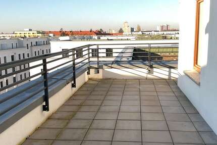 Wohnung Berlin Hakenfelde - 3 Zimmer, 107 m&sup2;, 1.166&euro; | Angebot:27303354