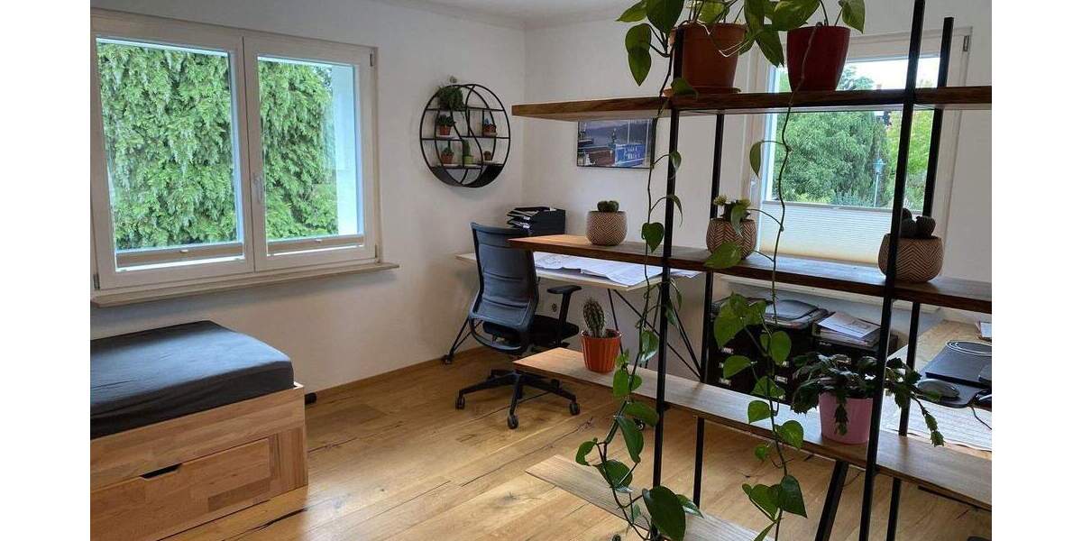 Exklusiv saniertes Einfamilienhaus mit Garten, Terrasse & Smart-Home 8 zimmer