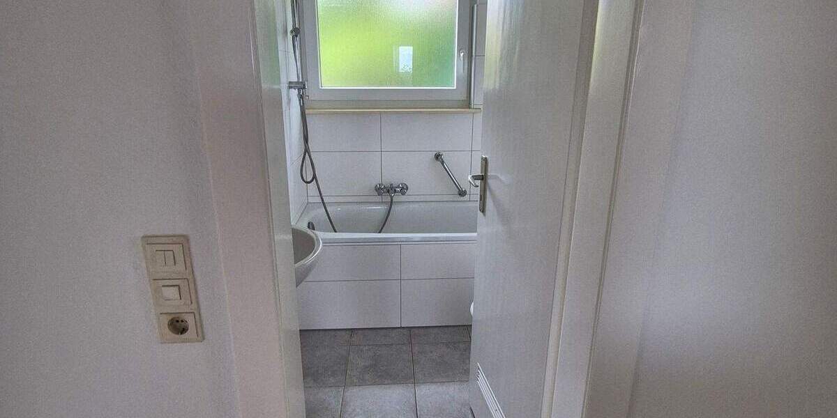 Etagenwohnung Lüdenscheid Tinsberg - 2 Zimmer, 350&euro; | Angebot:24620059