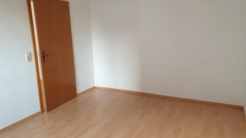 Etagenwohnung Landshut - 2.5 Zimmer, 60 m&sup2;, 612&euro; | Angebot:26606051