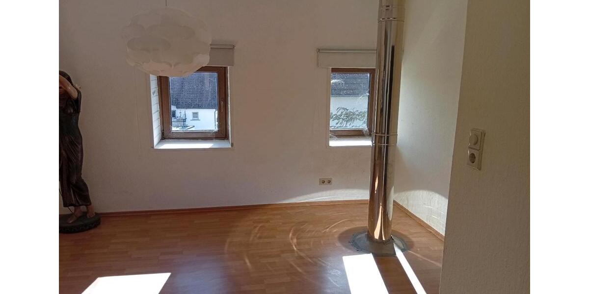 Doppelhaushälfte Eutingen im Gäu - 5 Zimmer, 118 m&sup2;, 1.100&euro; | Angebot:24857855