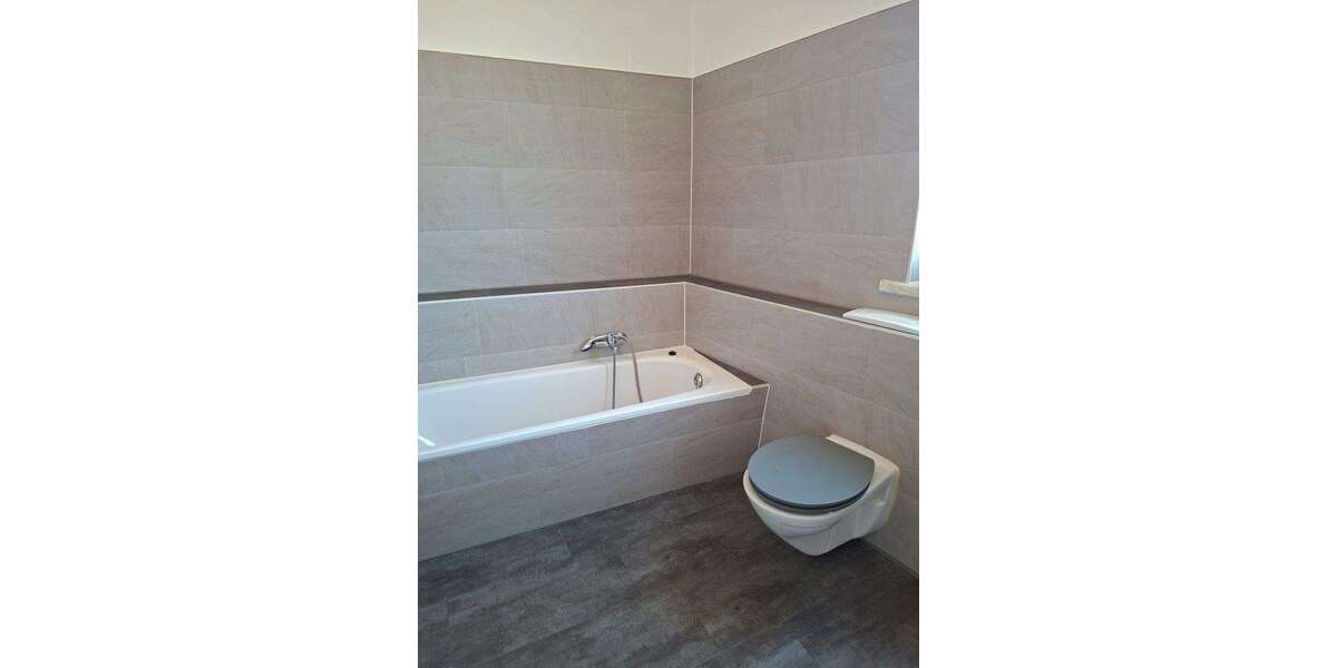 moderne, neu sanierte 2 Zi.-Wohnung - Etagenwohnung Pößneck | Angebot:27271066