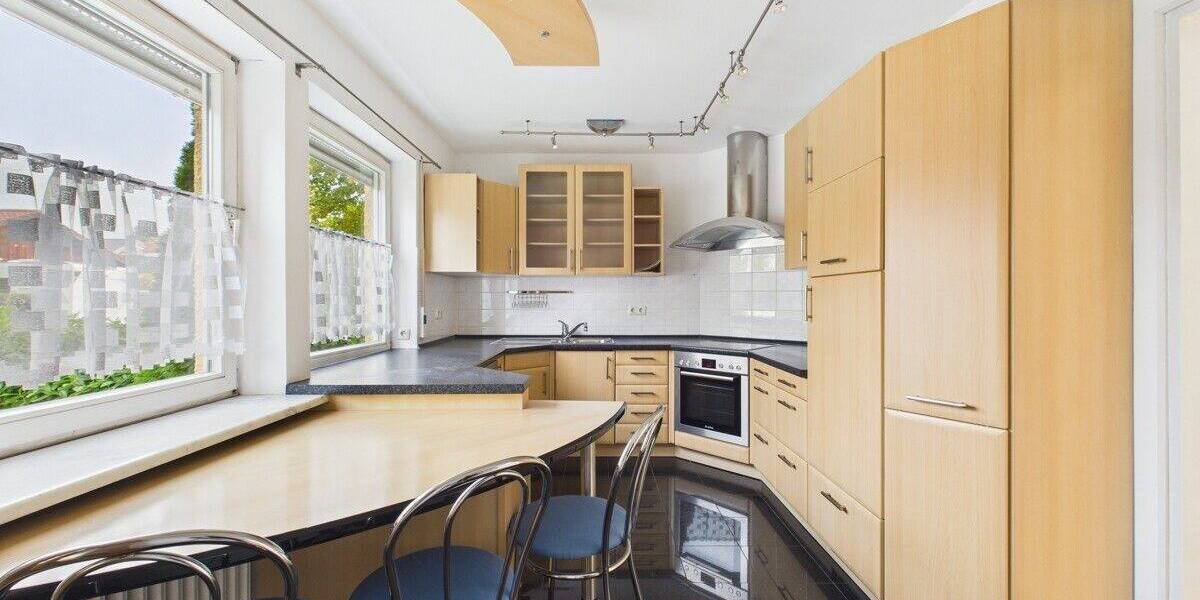 Doppelhaushälfte Germering - 4 Zimmer, 157 m&sup2;, 2.500&euro; | Angebot:25776521