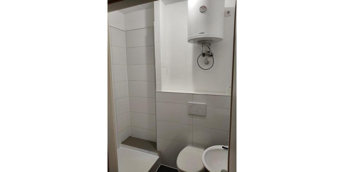 Etagenwohnung Weingarten (Baden) - 2 Zimmer, 70 m&sup2;, 1.000&euro; | Angebot:24444717