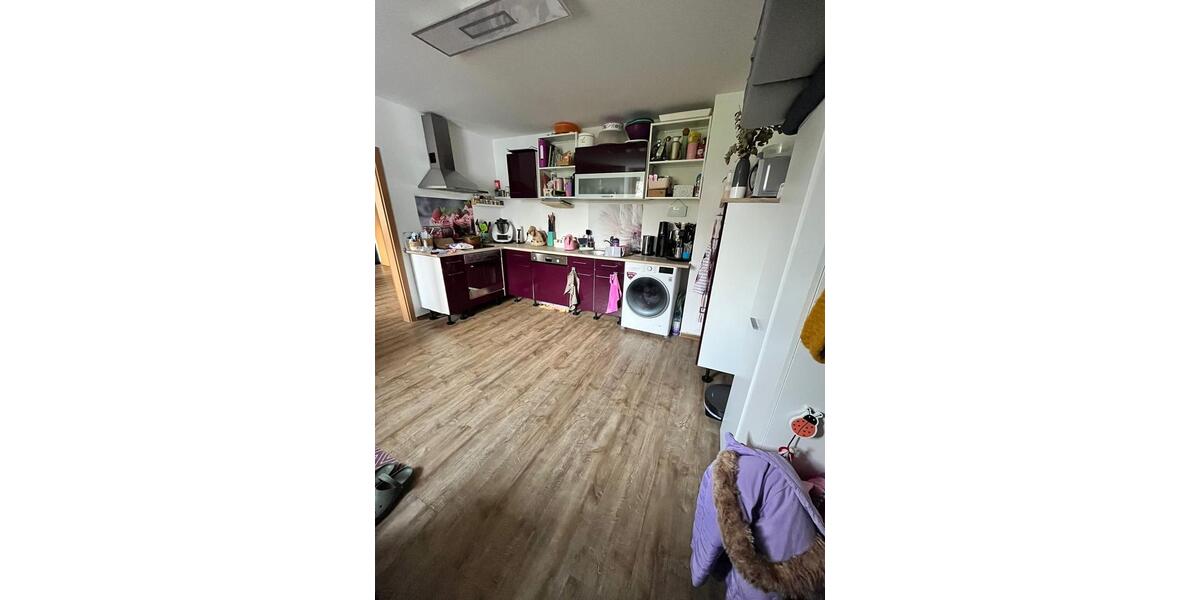 Erdgeschoßwohnung Schiffweiler - 4 Zimmer, 80 m&sup2;, 600&euro; | Angebot:24641259