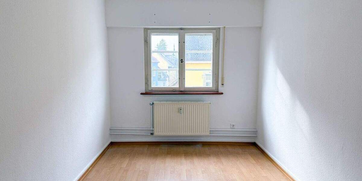 Etagenwohnung Konstanz Altstadt - 5 Zimmer, 100 m&sup2;, 1.650&euro; | Angebot:24875019