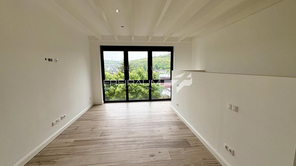 Maisonettenwohnung Siegen - 4 Zimmer, 190 m&sup2;, 2.000&euro; | Angebot:26496310