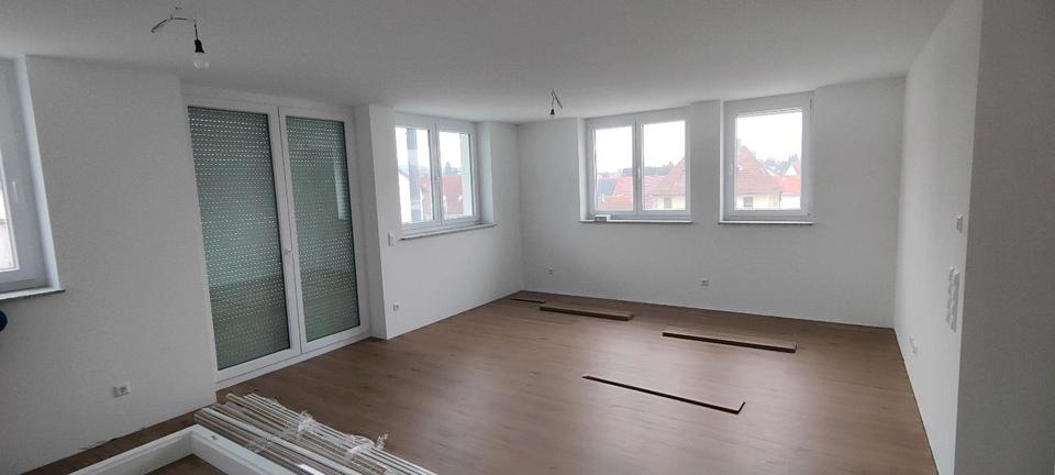 Etagenwohnung Mössingen - 3.5 Zimmer, 95 m&sup2;, 1.250&euro; | Angebot:24707232