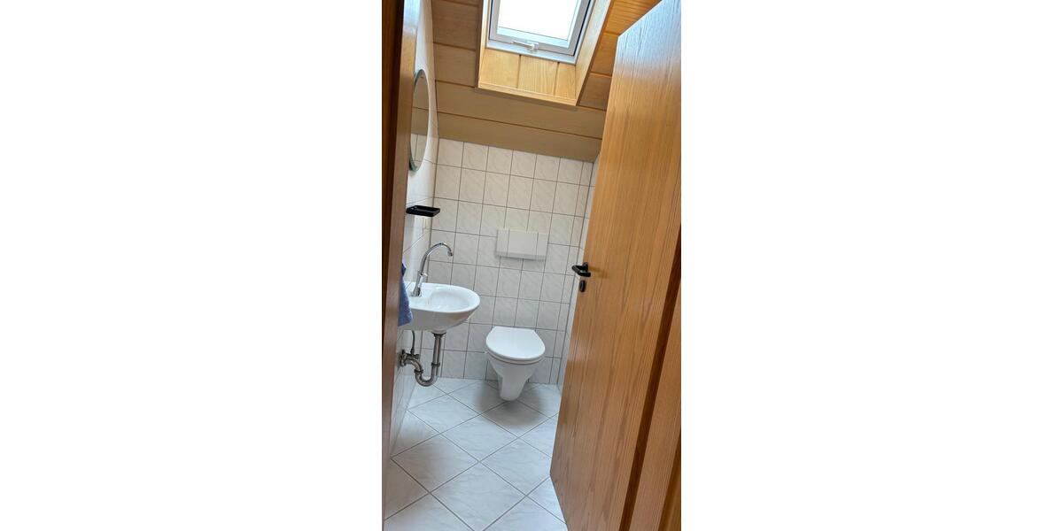 Dachgeschoßwohnung Herdorf - 5 Zimmer, 120 m&sup2;, 800&euro; | Angebot:26120724