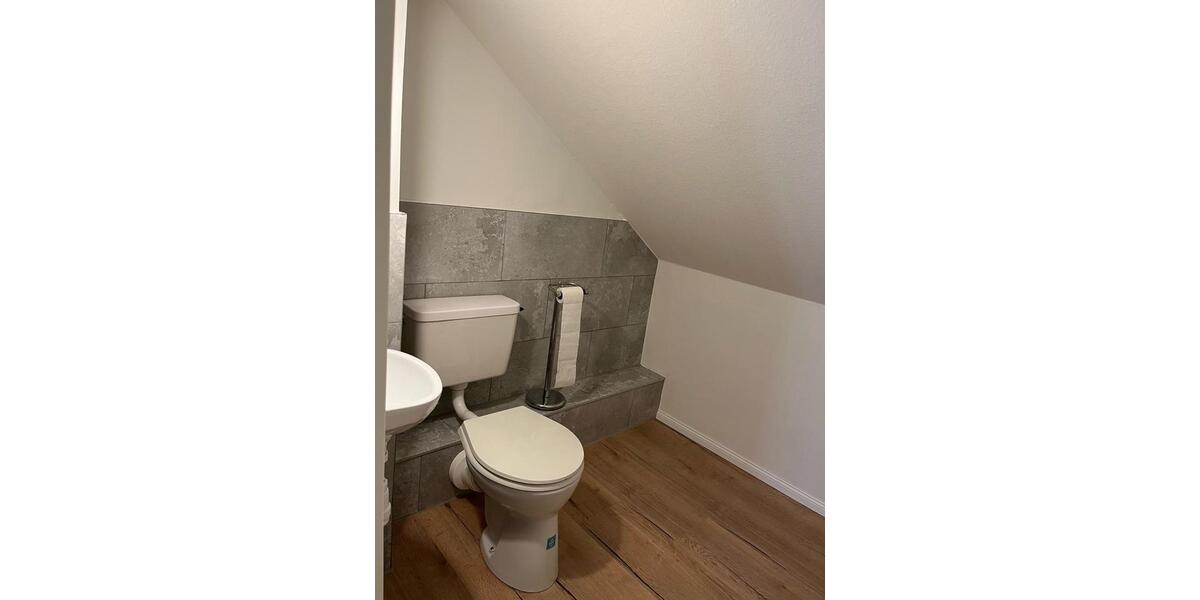 Dachgeschoßwohnung Homberg (Efze) - 5 Zimmer, 95 m&sup2;, 550&euro; | Angebot:23807374