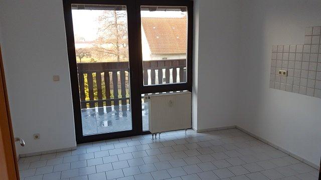Dachgeschoßwohnung Triptis - 2 Zimmer, 65 m&sup2;, 455&euro; | Angebot:26035228