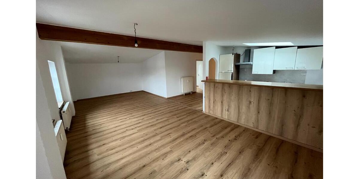 Dachgeschoßwohnung Eggenfelden - 2 Zimmer, 68 m&sup2;, 627&euro; | Angebot:25308057